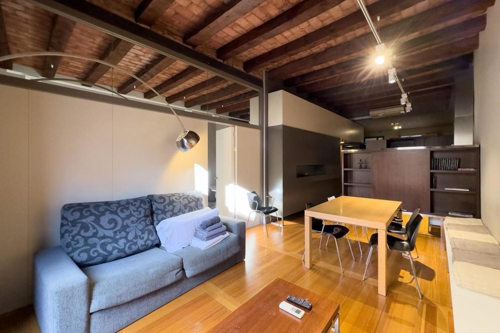Appartement Fuer 5 Personen Ca 70 Qm In Barcelona-gracia, Costa Brava Costa Del Maresme