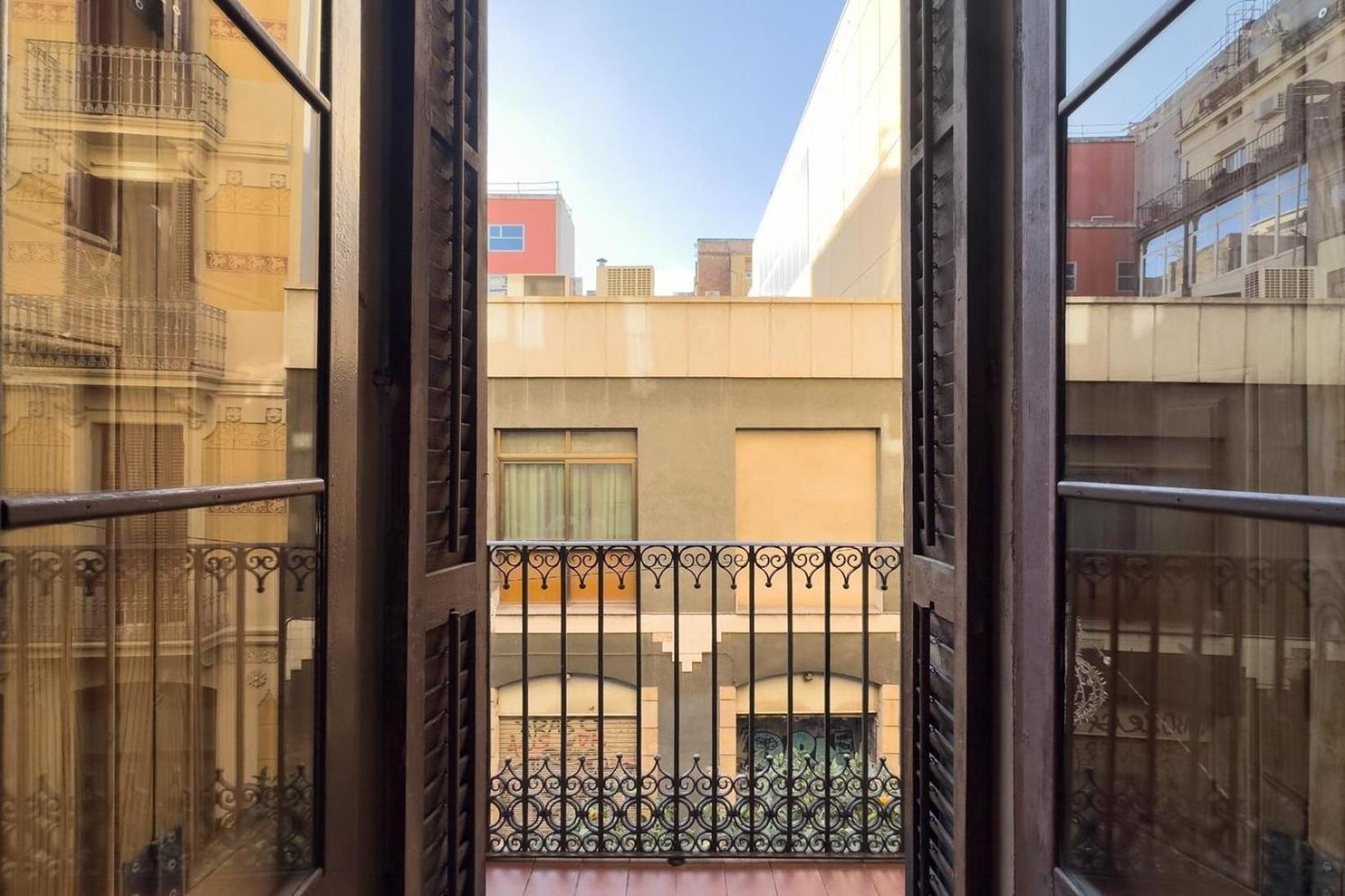 Appartement Fuer 5 Personen Ca 70 Qm In Barcelona-gracia, Costa Brava Costa Del Maresme